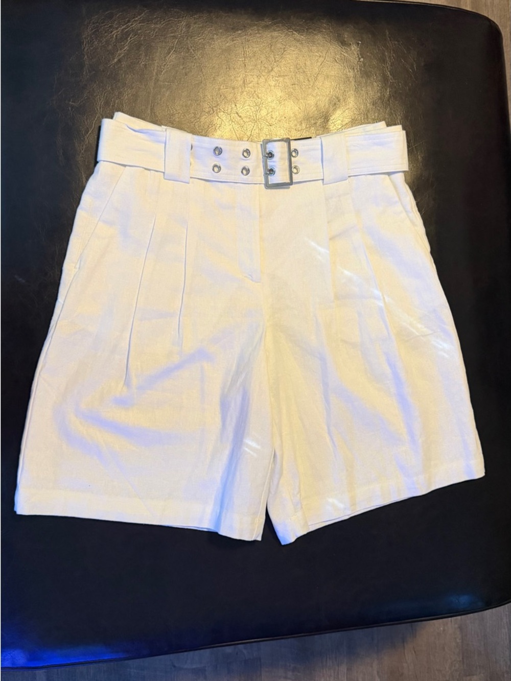 Vera Wang White High-Waist Pleated Belted Shorts